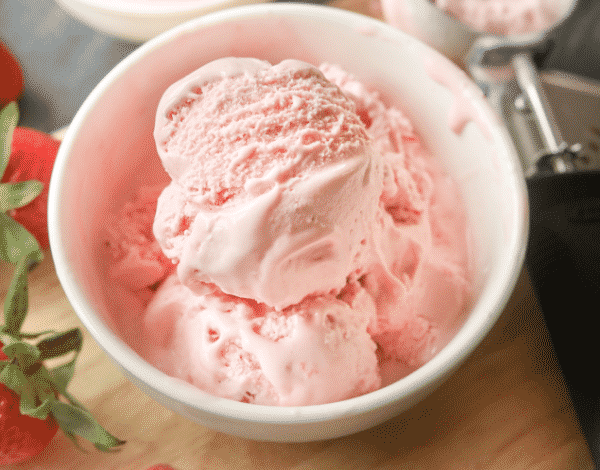 Keto Strawberry Ice Cream
