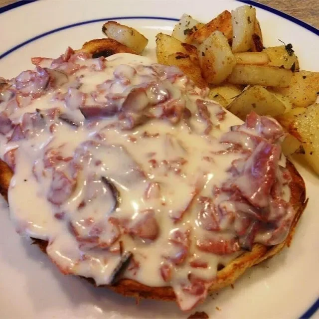Keto Creamed Chipped Beef Recipe