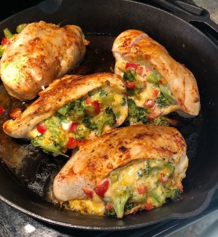 W\W Cheesy Broccoli Stuffed Chicken Breasts