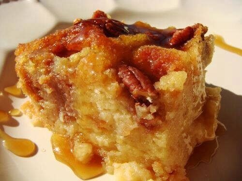 Keto and Low-Carb Bread Pudding with Rum Sauce