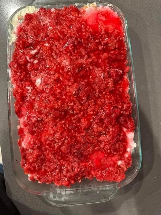 Pretzel Raspberry Salad Cake Recipe