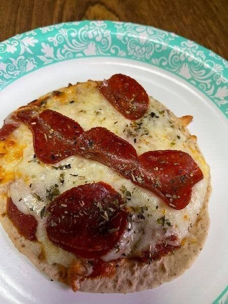 LOW-CARB PIZZA IN THE AIR FRYER