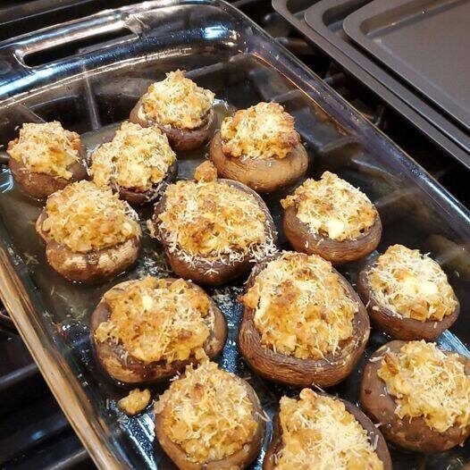 Keto Snickerdoodle Muffins