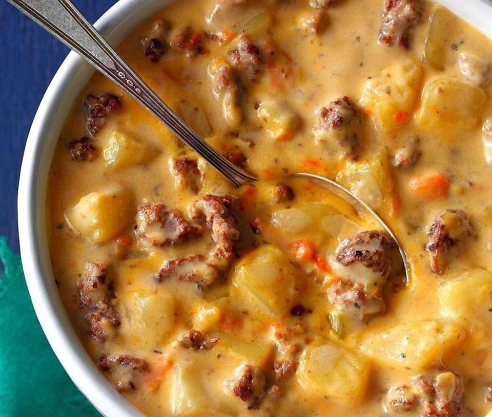 Creamy Potato & Hamburger Soup