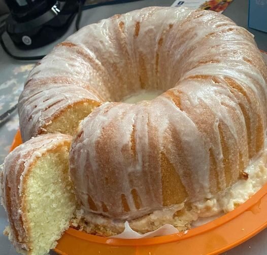 Pineapple Vegan Cheese Pound Cake