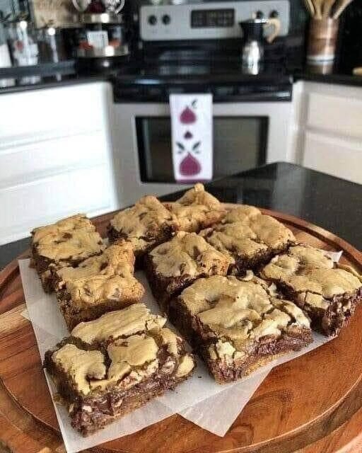 Chocolate Chip Cookie Bars