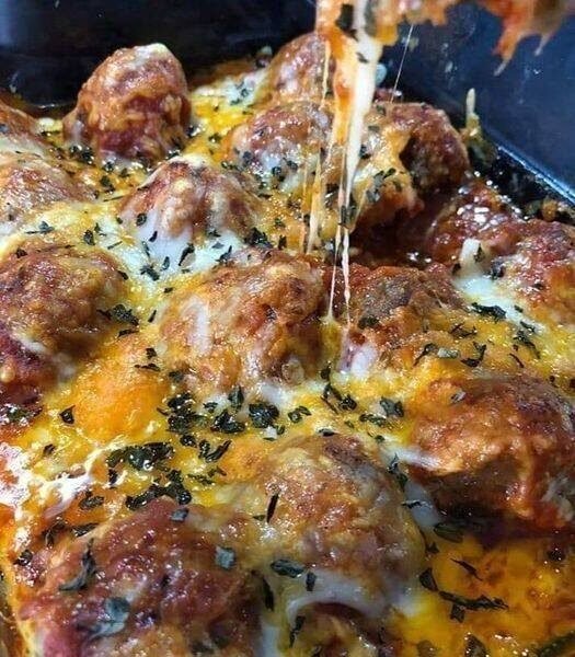 Keto Meatball Casserole – A Low-Carb