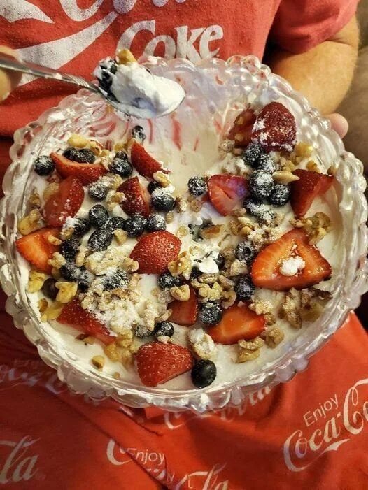 Weight Watchers Cheesecake Summer Berry Salad: