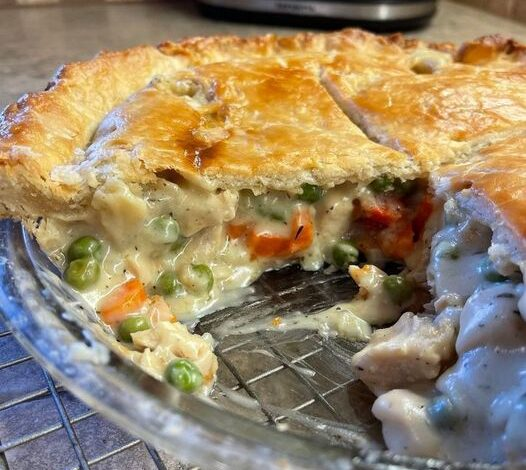 Skillet Chicken Pot Pie Casserole