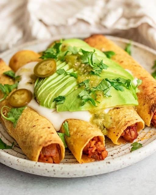 Crispy Air Fryer Flautas Stuffed with Chipotle Chickpeas: