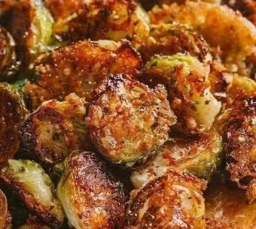 Garlic Parmesan Roasted Brussels Sprouts😋