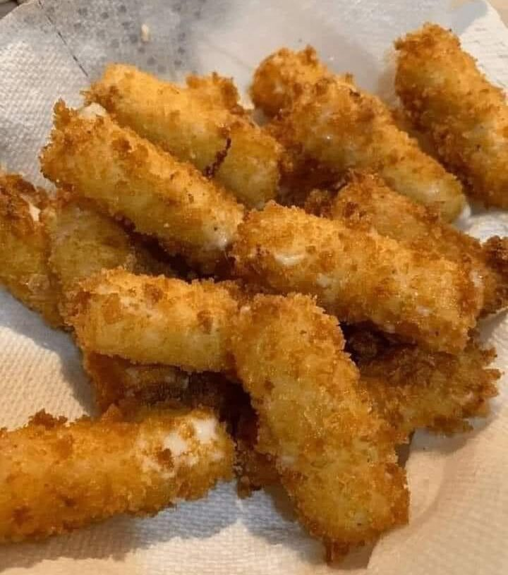 Crispy Keto Mozzarella Sticks: A Culinary Odyssey of Crunch and Melty Perfection