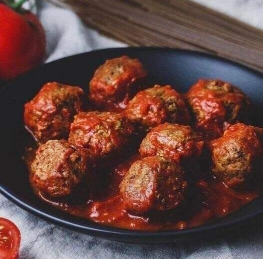 Vegan Lentil Meatballs with Tomato Basil Sauce