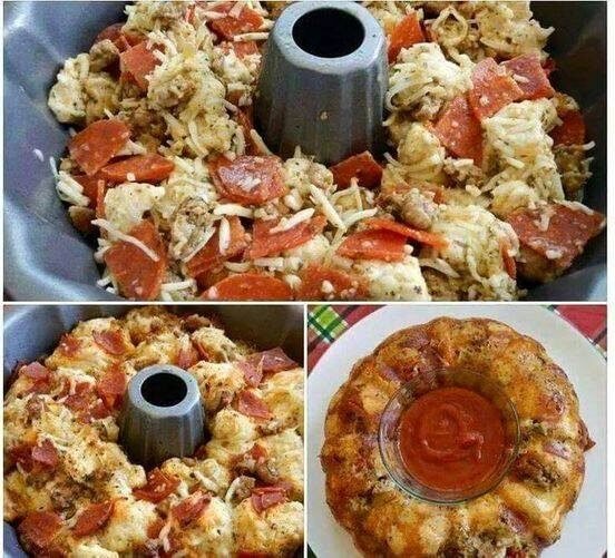 Pepperoni and Mozzarella Pull-Apart Bread😋