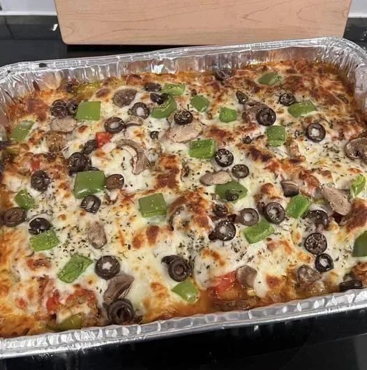 Crustless Pizza Bake😋