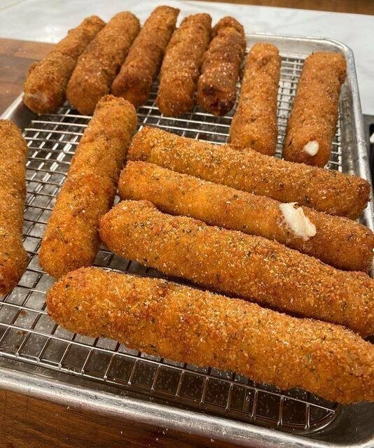 Weight Watchers Easy Healthy Mozzarella Sticks😋