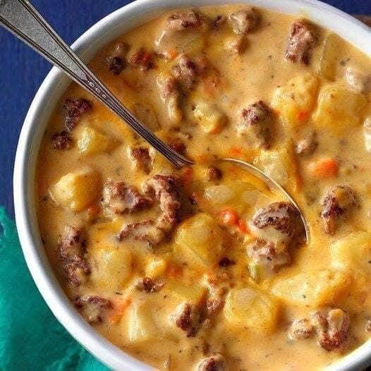 Keto Crockpot Creamy Potato & Hamburger Soup