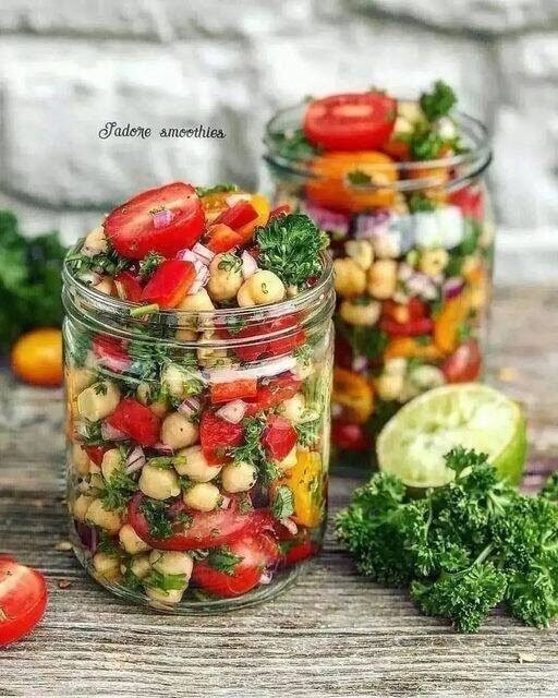 Weight Watchers Loaded Greek Chickpea Salad😋