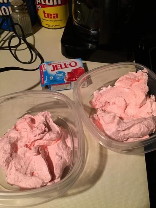 2-INGREDIENT CREAMY JELLO YOGURT FLUFF