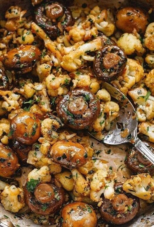 Vegan Garlic Mushrooms Cauliflower Skillet😋