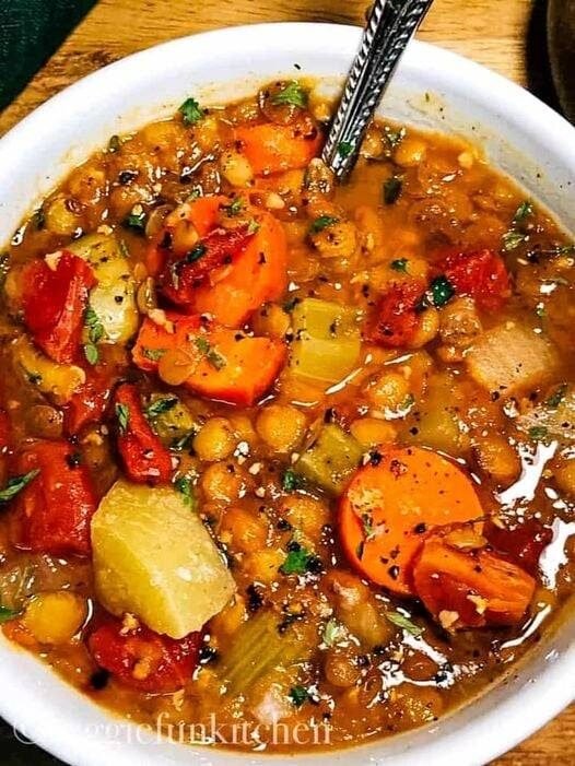 Instant Pot Veggie Lentil Soup