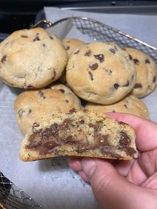 Vegan Levain Bakery Chocolate Chip Cookies