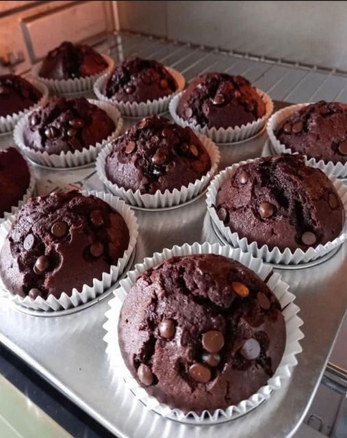 Weight Watchers Skinny Double Chocolate Chip Muffins