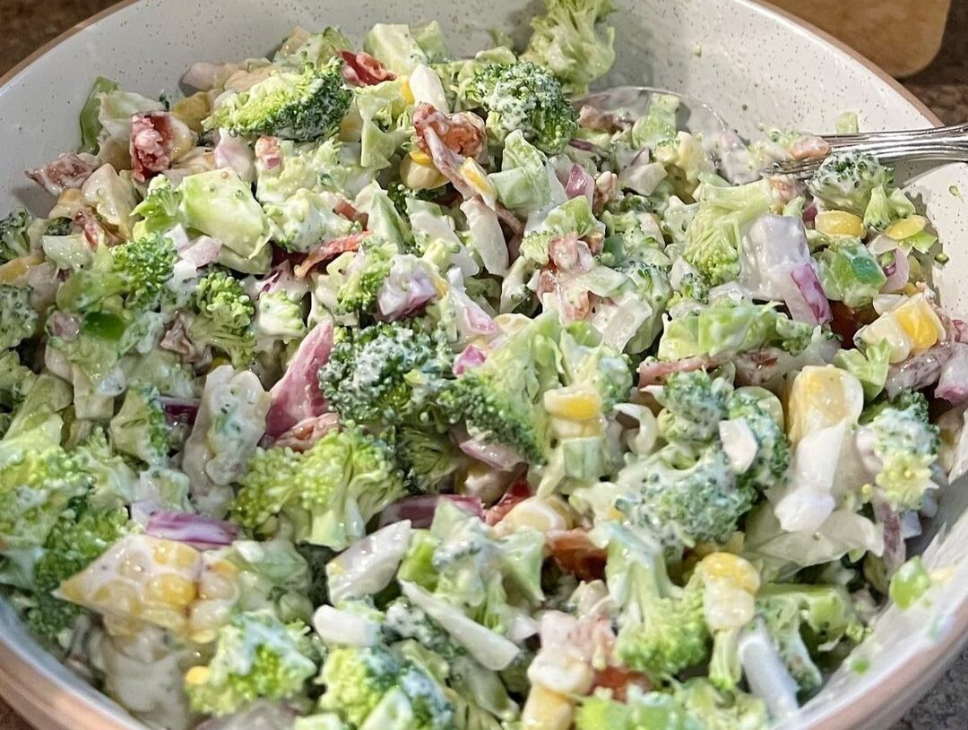 VEGAN BROCCOLI SALAD