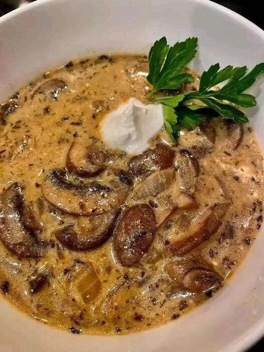 Vegan Hungarian Mushroom Soup