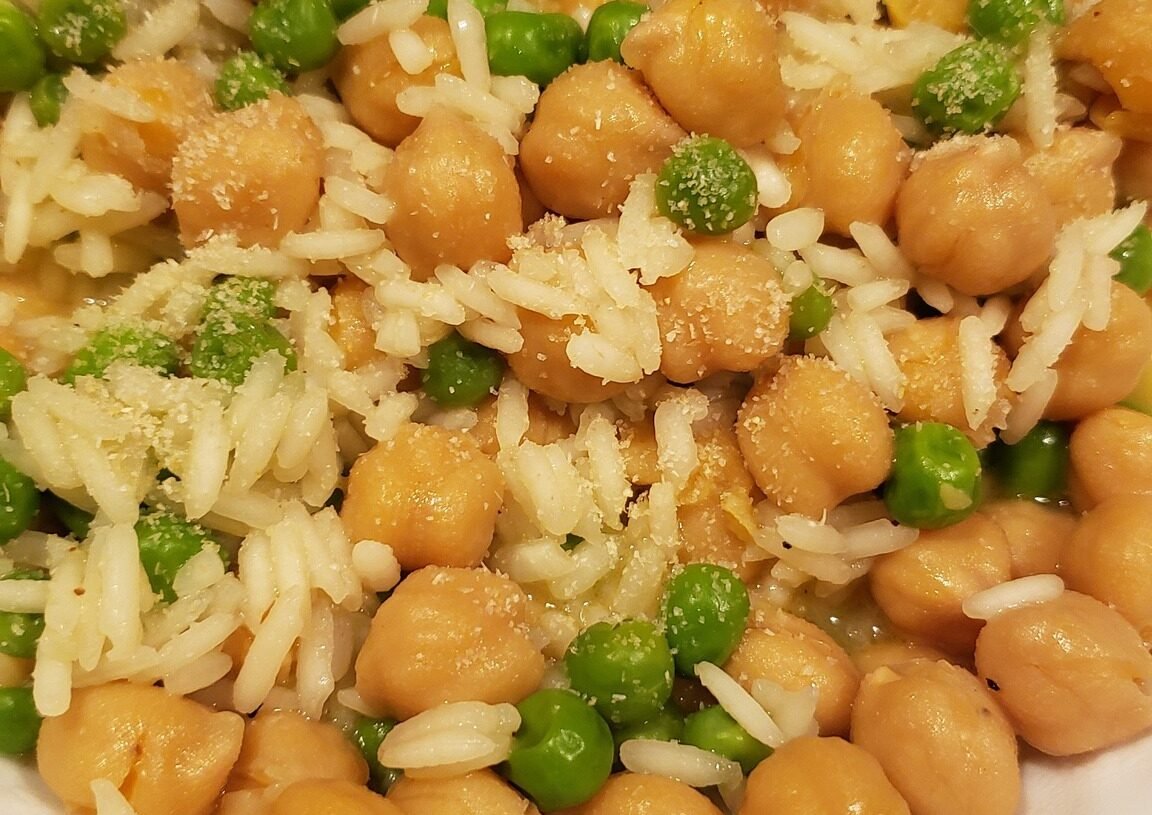 Vegan Rice with Chickpeas and Peas