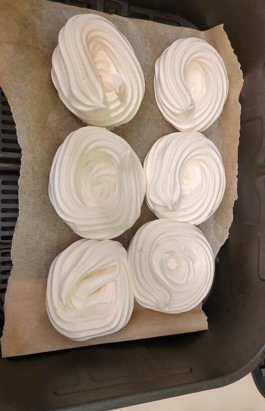 Air Fryer Meringues Recipe