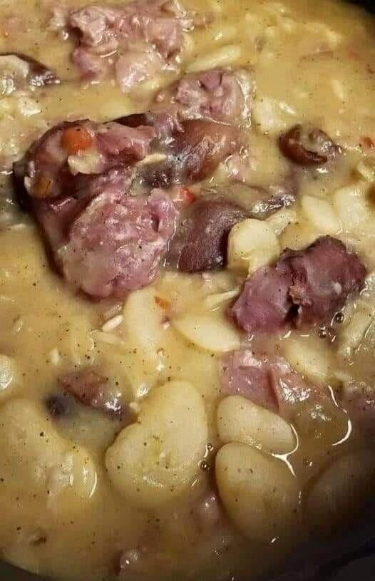 Hearty Ham Hock and Bean Soup