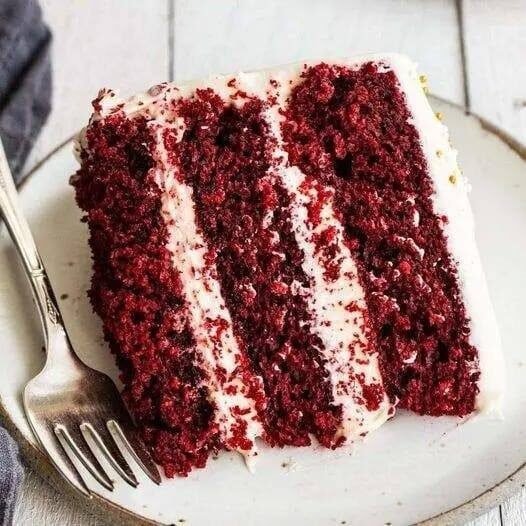 Guilt-Free Red Velvet Cake with Cheesecake Pudding Frosting