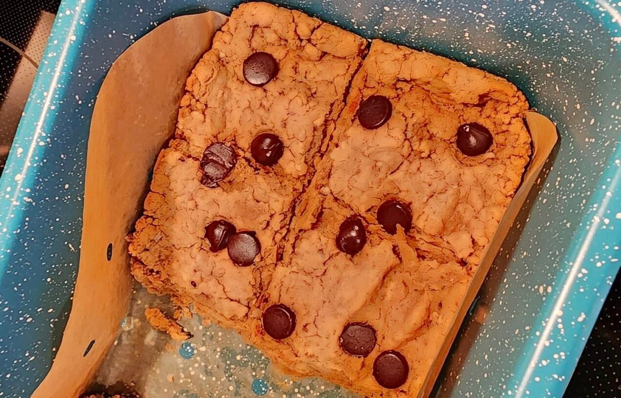 Vegan Peanut Butter Chocolate Chip Brownies