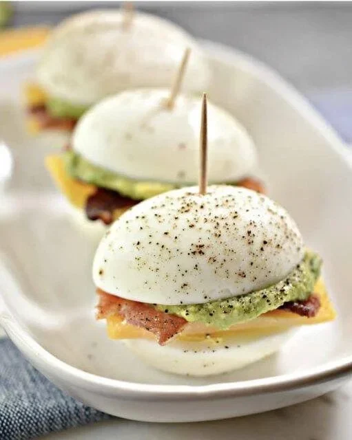 Keto Bacon, egg, & cheese sliders