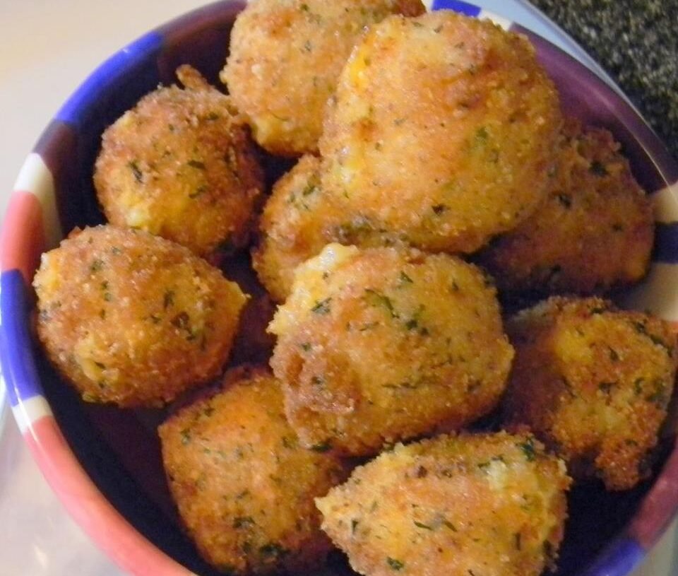 Vegan Loaded Potato Bites