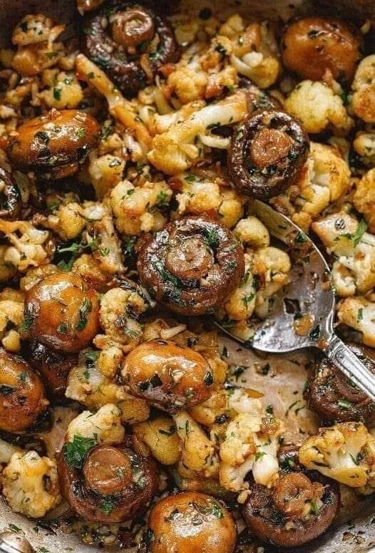 Vegan Garlic Mushrooms Cauliflower Skillet Recipe