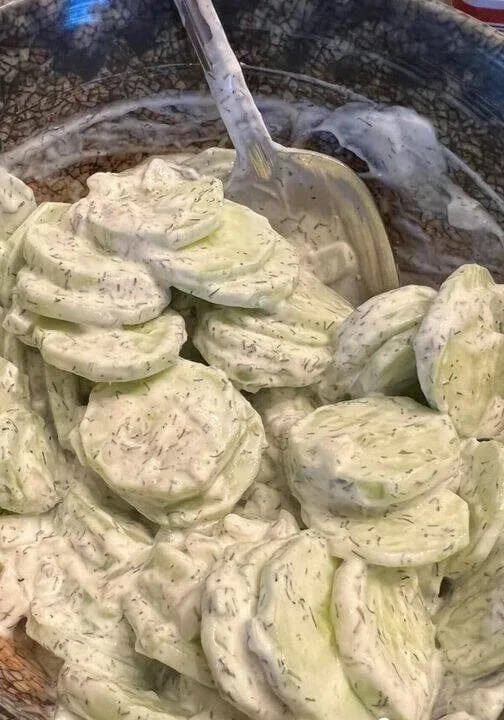 Creamy Cucumber Salad – WW (Weight Watchers)