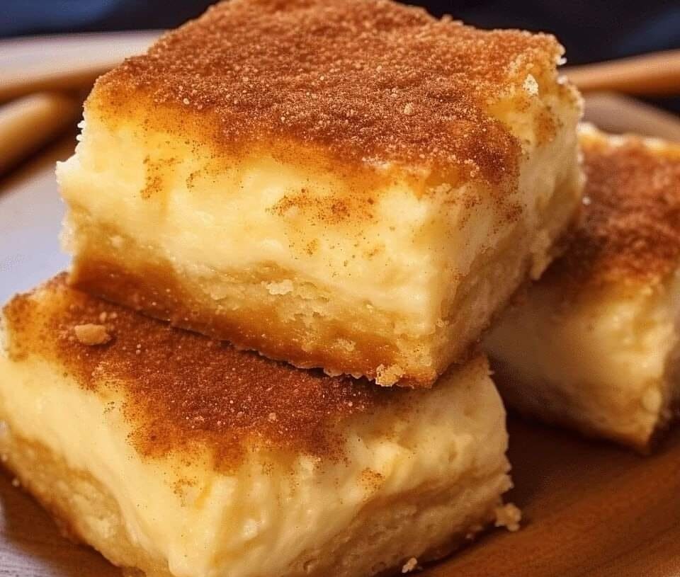 SOPAPILLA CHEESECAKE BARS