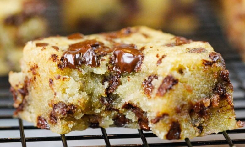 Chocolate chip banana bars