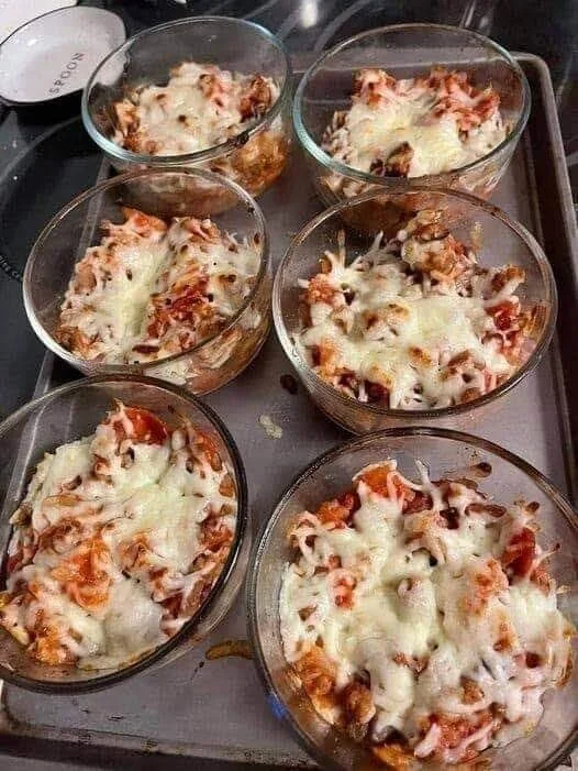 Keto Pizza Bowls – Quick and Easy Recipe