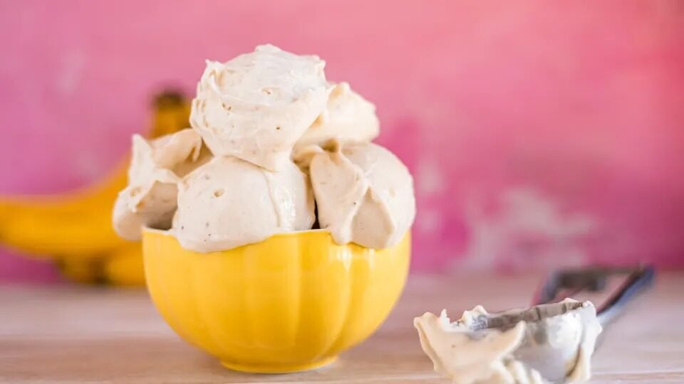 WEIGHT WATCHERS BANANA ICE CREAM