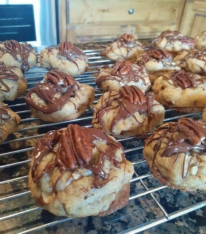 Weight Watchers-Friendly Butter Pecan Cookies