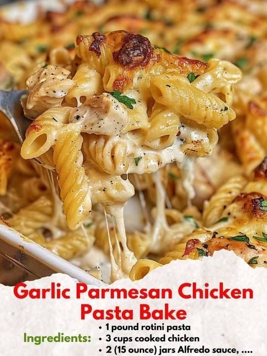 Cheesy Garlic Parmesan Chicken Pasta Bake