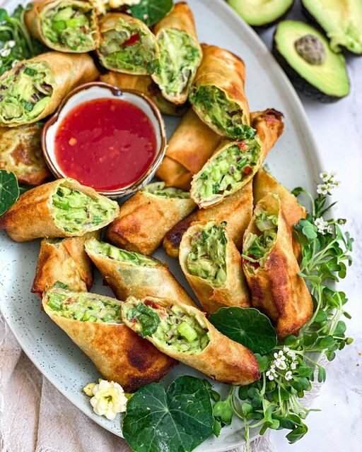 Crispy Avocado Spring Rolls: A Vegan Delight of Crunch and Flavor