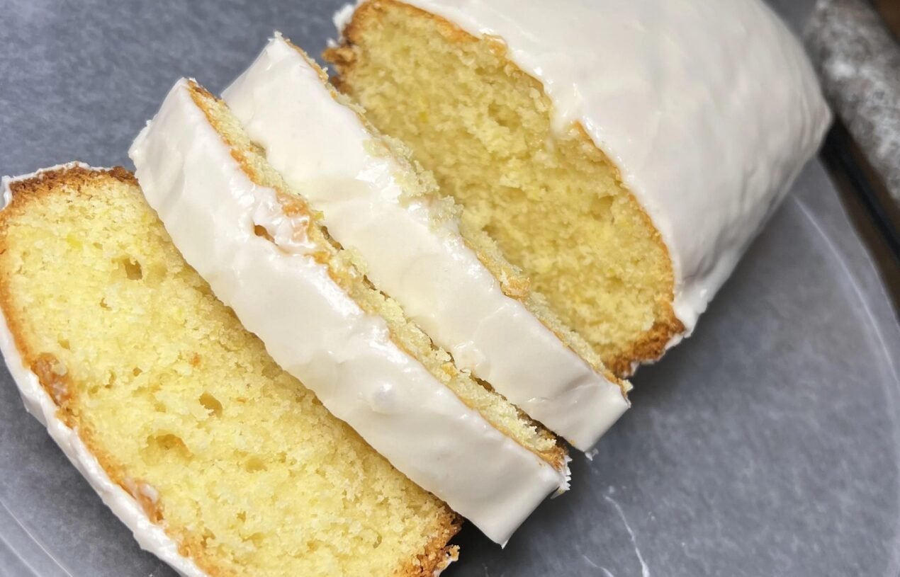 3-INGREDIENT WEIGHT WATCHERS LEMON CAKE