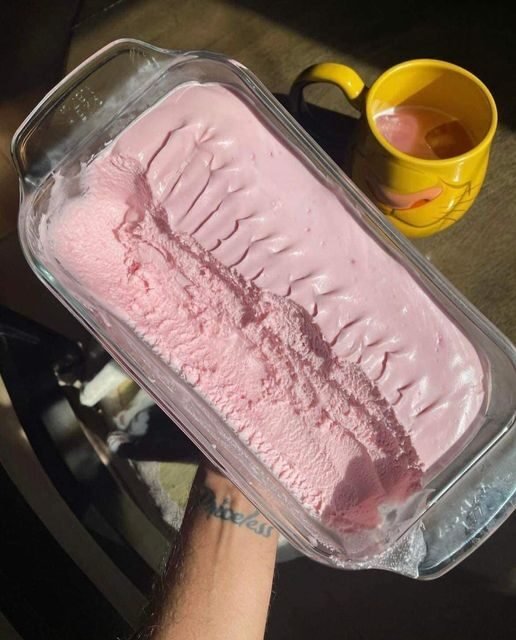 Keto Strawberry Ice Cream