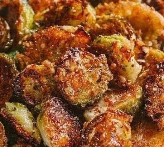 Garlic Parmesan Roasted Brussels Sprouts