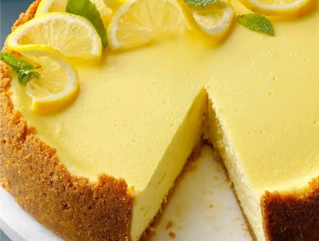 Keto Lemon Cheesecake: A Decadent Low-Carb Delight