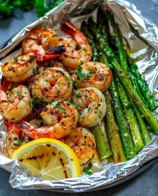 Shrimp and Asparagus Foil Packs